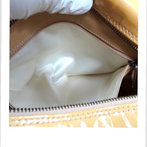 Auth CHANEL Diamond Stitched Patent Leather Satchel Handbag...